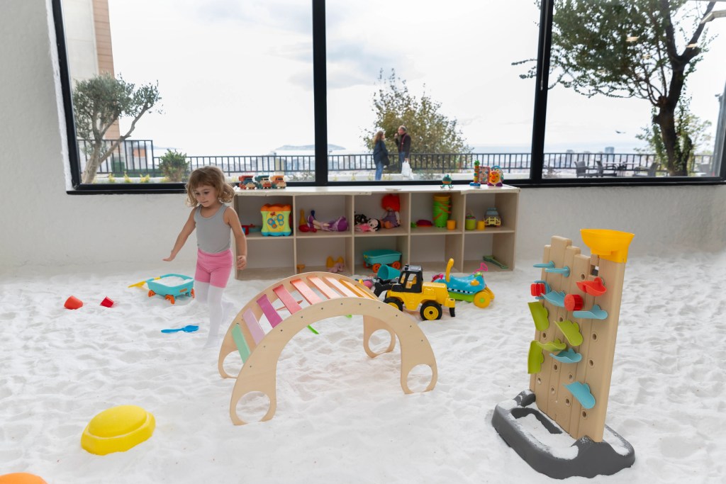 Filifu Cafe N' Play Tuz Odasındaki Eğitici ve Eğlenceli Oyuncaklar