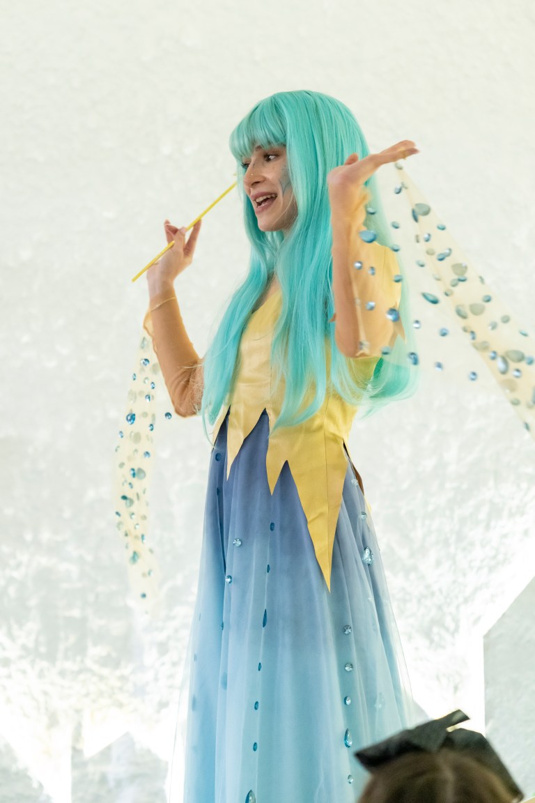 Filifu Cafe’de Karlar Prensesi Elsa ile Masalsı Gösteri