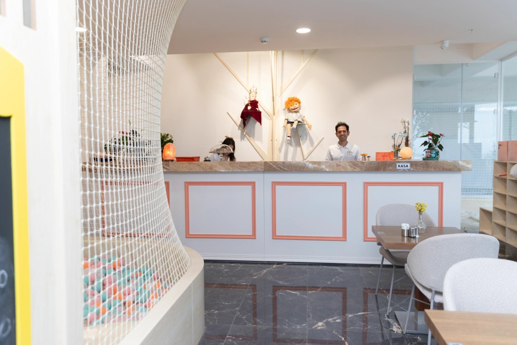 Parent seating area between the salt room and the ball pit at Filifu Cafe.